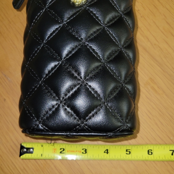 Adorable Black Quilted 3 way Clutch Bag - Phone case - crossbody - Picture 5 of 10